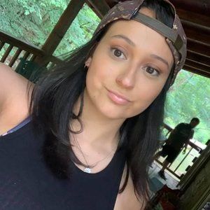 Meet your Posher, Liz